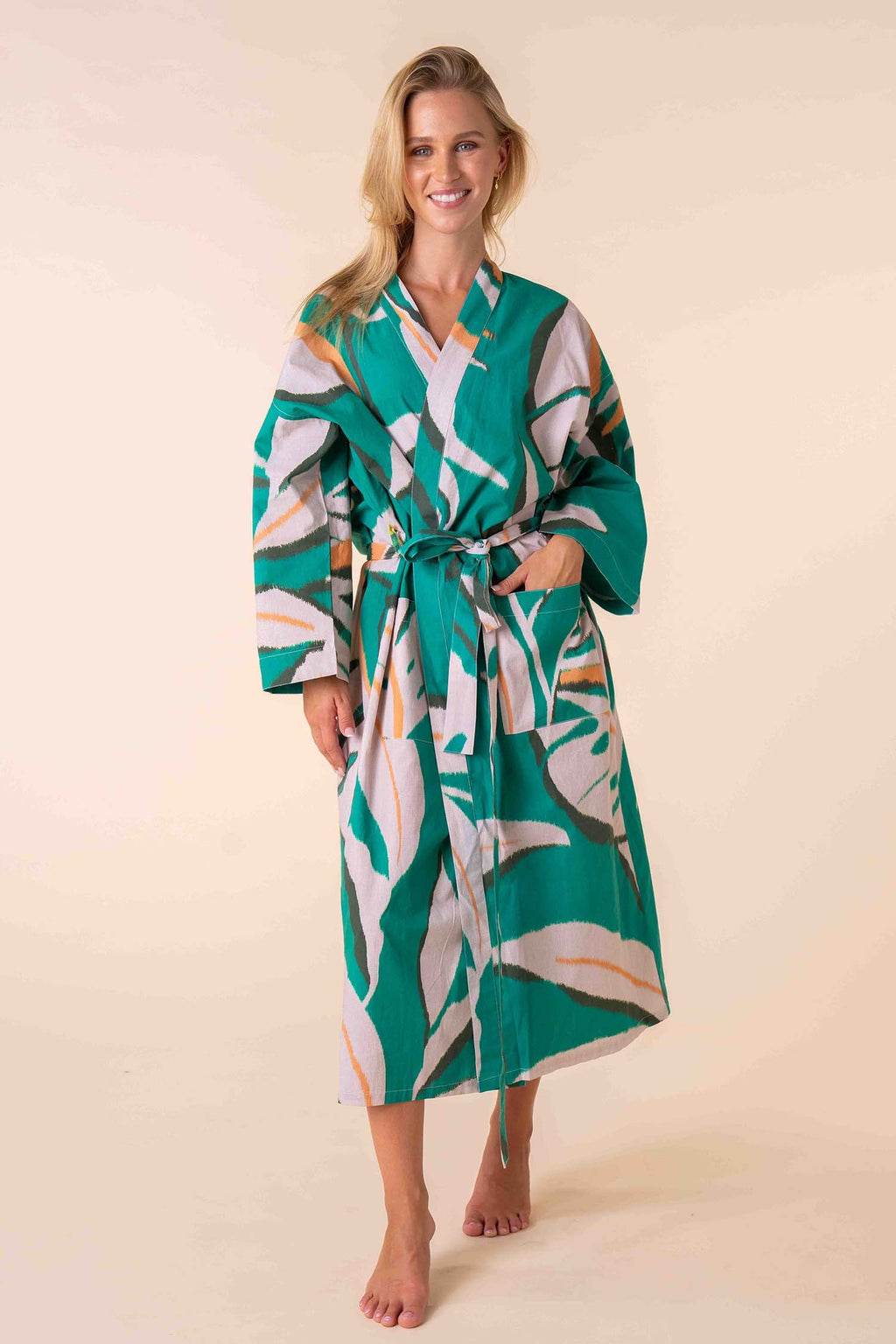 Ayana Robe