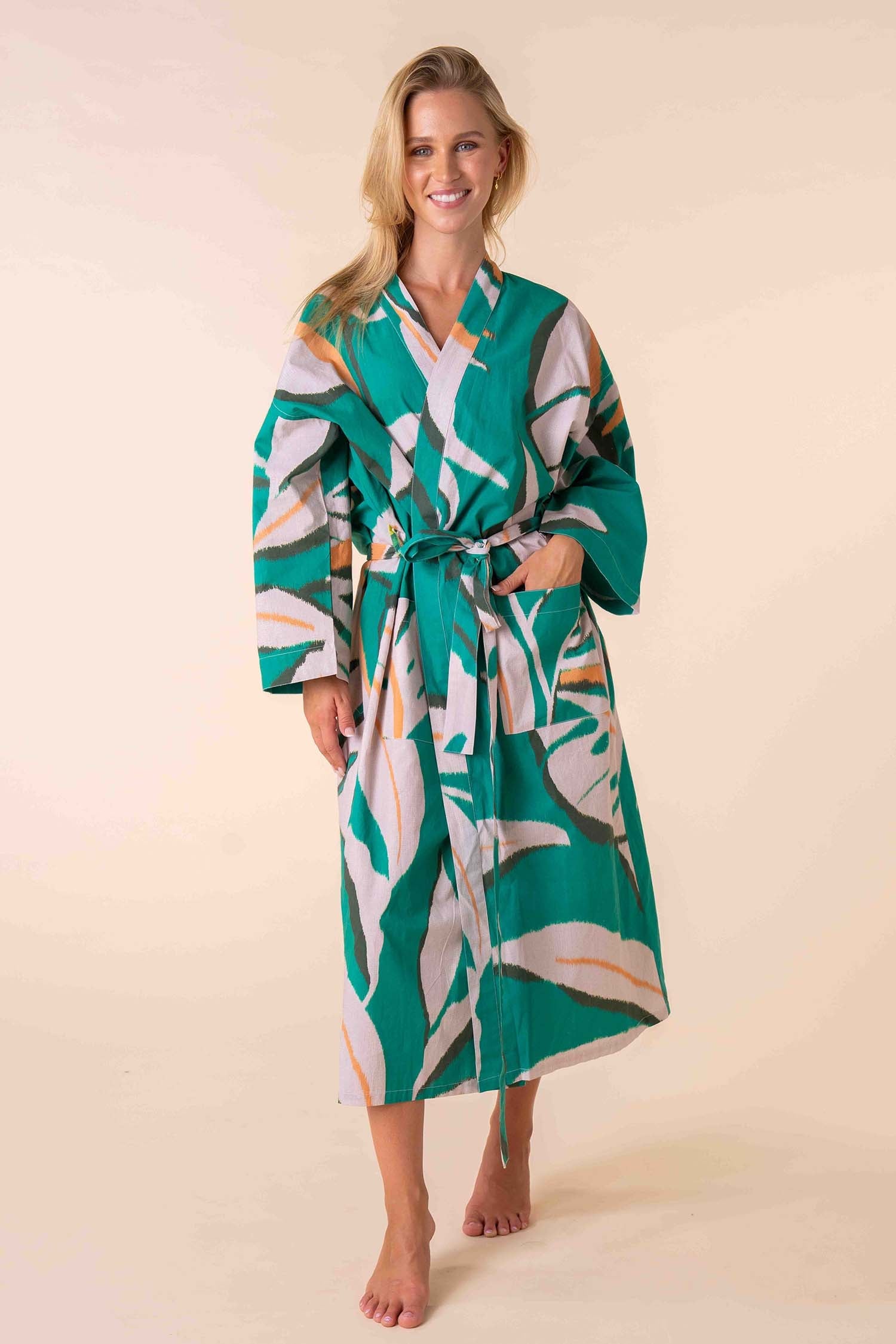 Ayana Robe