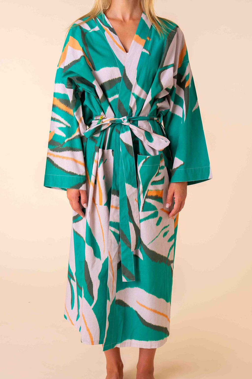 Ayana Robe